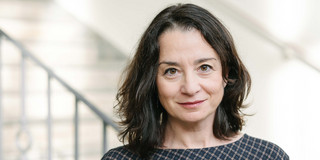 Halbprofil von Elif Özmen